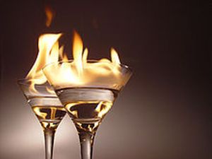 Flaming_cocktails