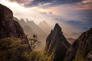 crepuscular rays