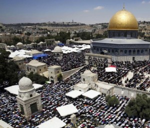 mooning the Dome of the Rock