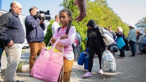 Marthas Vineyard migrants