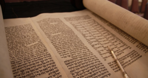 Man’s Entire Personality Based On Correcting Torah-Reader